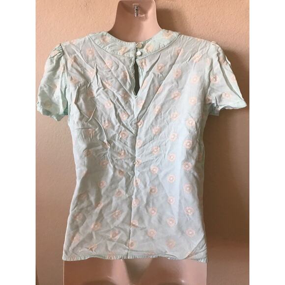 circus Green Floral Pintuck Keyhole Short Sleeve Women's Blouse Top Size Size 6 - Picture 3 of 3
